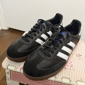 Samba Adidas OG NWOT in BlK, Wht, Gum size 8.5